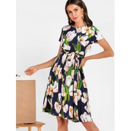 Floral Pleated Detail Knee Length Dress -  Xl